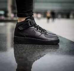 Кроссовки Nike Air Force Black высокие