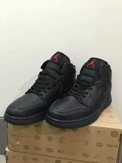 Кроссовки Nike Air Jordan черные высокие